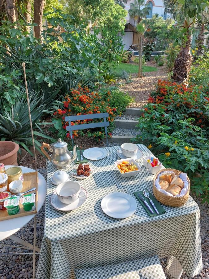 La Villa Des Amandiers Йер Экстерьер фото